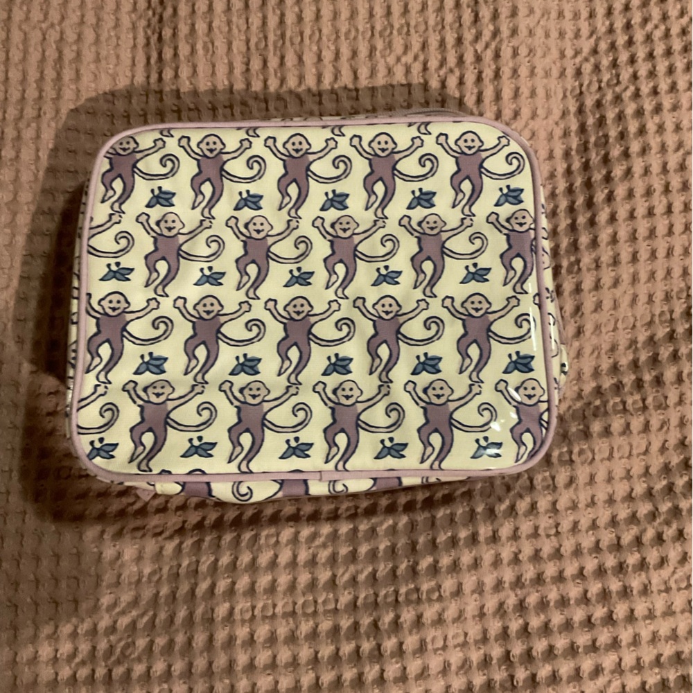 Roller Rabbit monkey carry all case - Picture 2 of 3